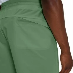On | Men's Hybrid Shorts - Ivy -True Motion Sales Store 185.01037 M On HybridShorts backocket