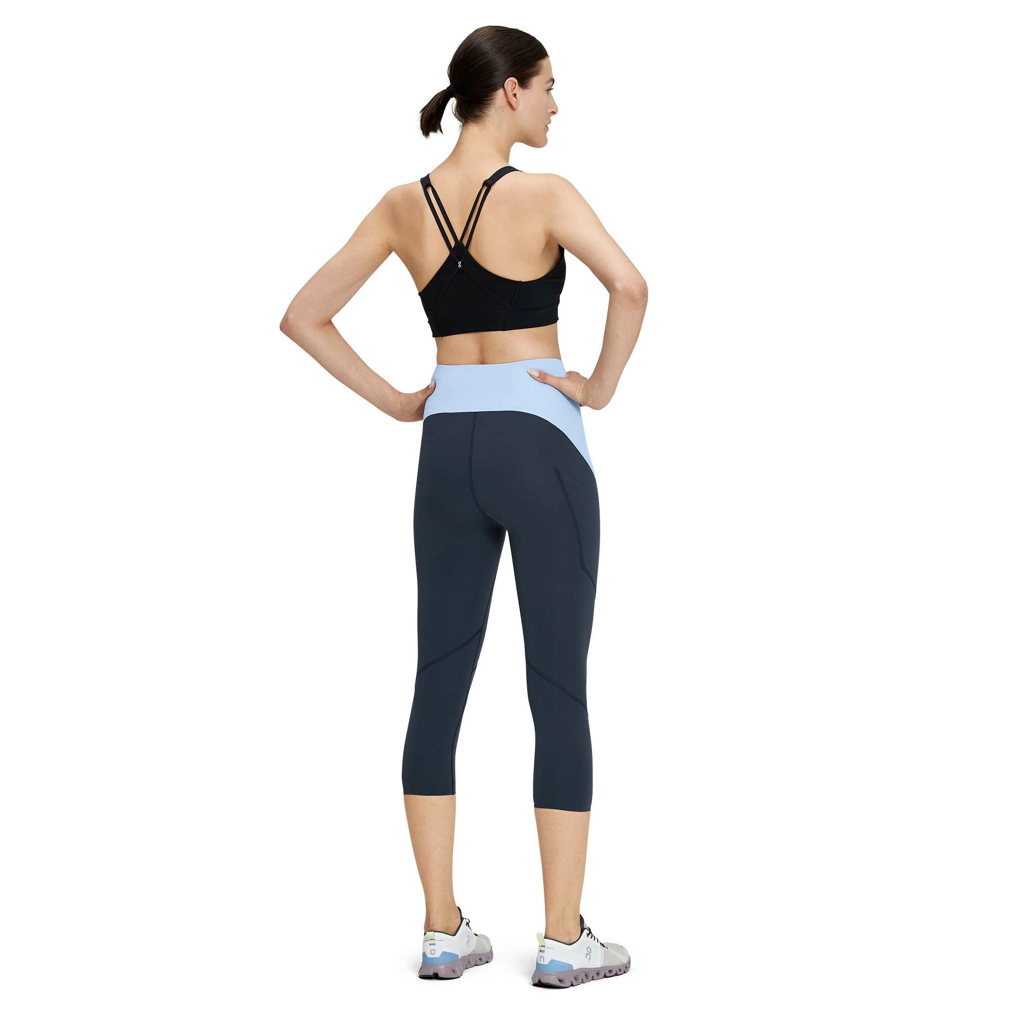 On | Women's Movement 3/4 Tights - Navy 5 On | Women's Movement 3/4 Tights - Navy - Image 3