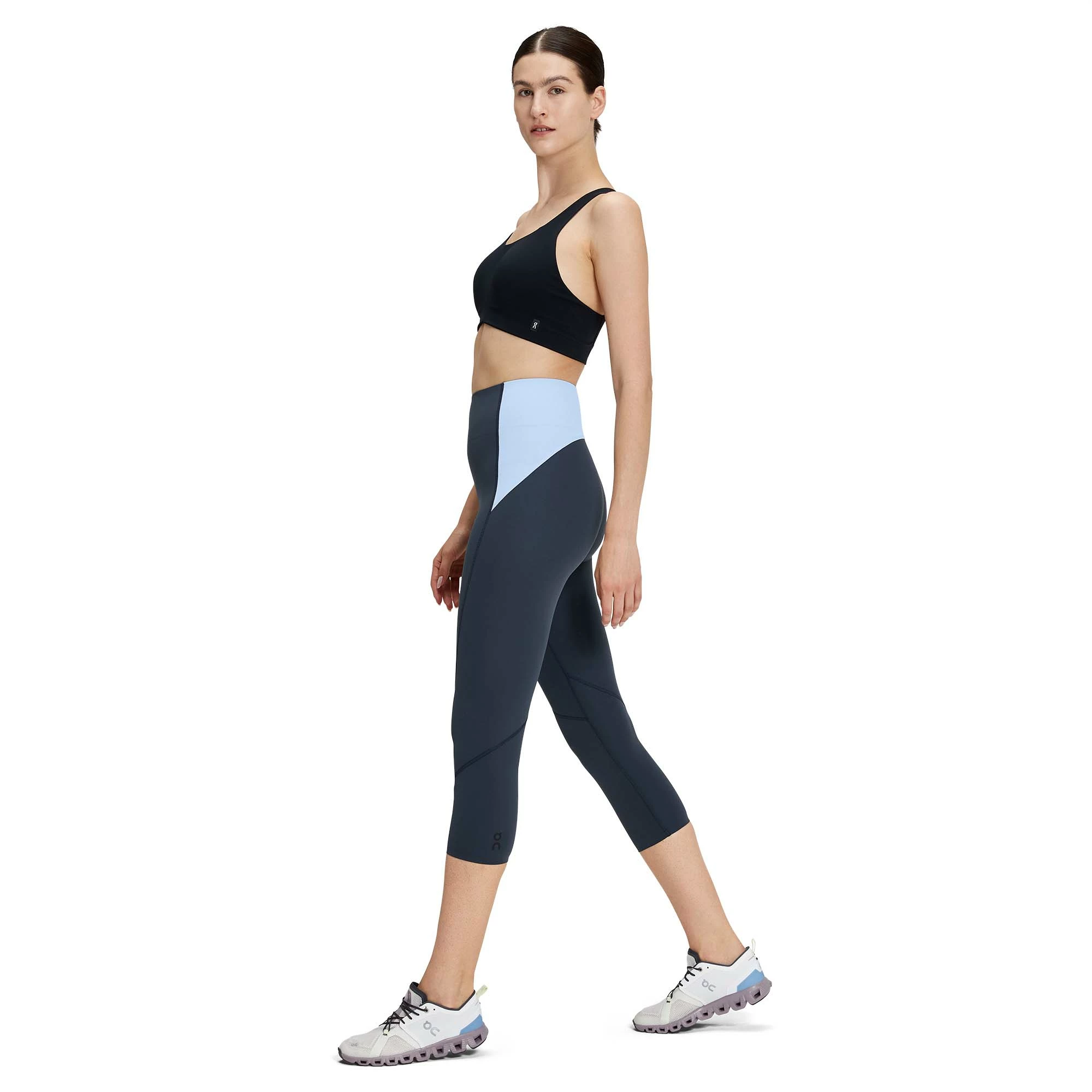 On | Women's Movement 3/4 Tights - Navy 4 On | Women's Movement 3/4 Tights - Navy - Image 2