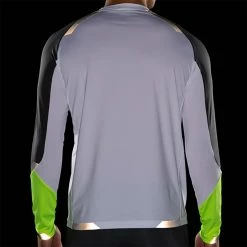Brooks | Men's Run Visible Long Sleeve 10 Brooks | Men's Run Visible Long Sleeve -True Motion Sales Store 211408134 M Brooks RunVisibleLongSleeve backdark