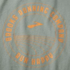 Brooks | Men's Distance Short Sleeve 2.0 - Pebble 7 Brooks | Men's Distance Short Sleeve 2.0 - Pebble -True Motion Sales Store 211453359 M Brooks DistanceShortSleeve2.0 logo