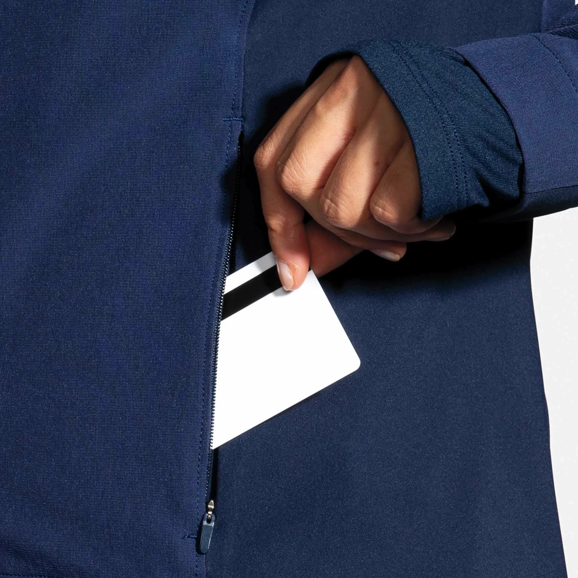 Brooks | Women's Fusion Hybrid Jacket 6 Brooks | Women's Fusion Hybrid Jacket - Image 4