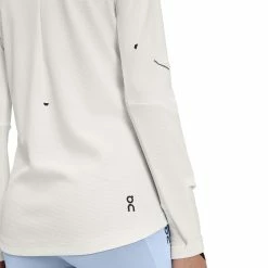 On | Women's Climate Shirt - Undyed-White 15 On | Women's Climate Shirt - Undyed-White -True Motion Sales Store 263.01034 W On ClimateShirt backdetail