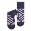 On | Women's Performance Mid Sock -True Motion Sales Store 355.00833 W On PerformanceMidSock pair