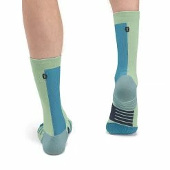 On | Men's Performance High Sock -True Motion Sales Store 364.00837 On PerformanceHighSock back