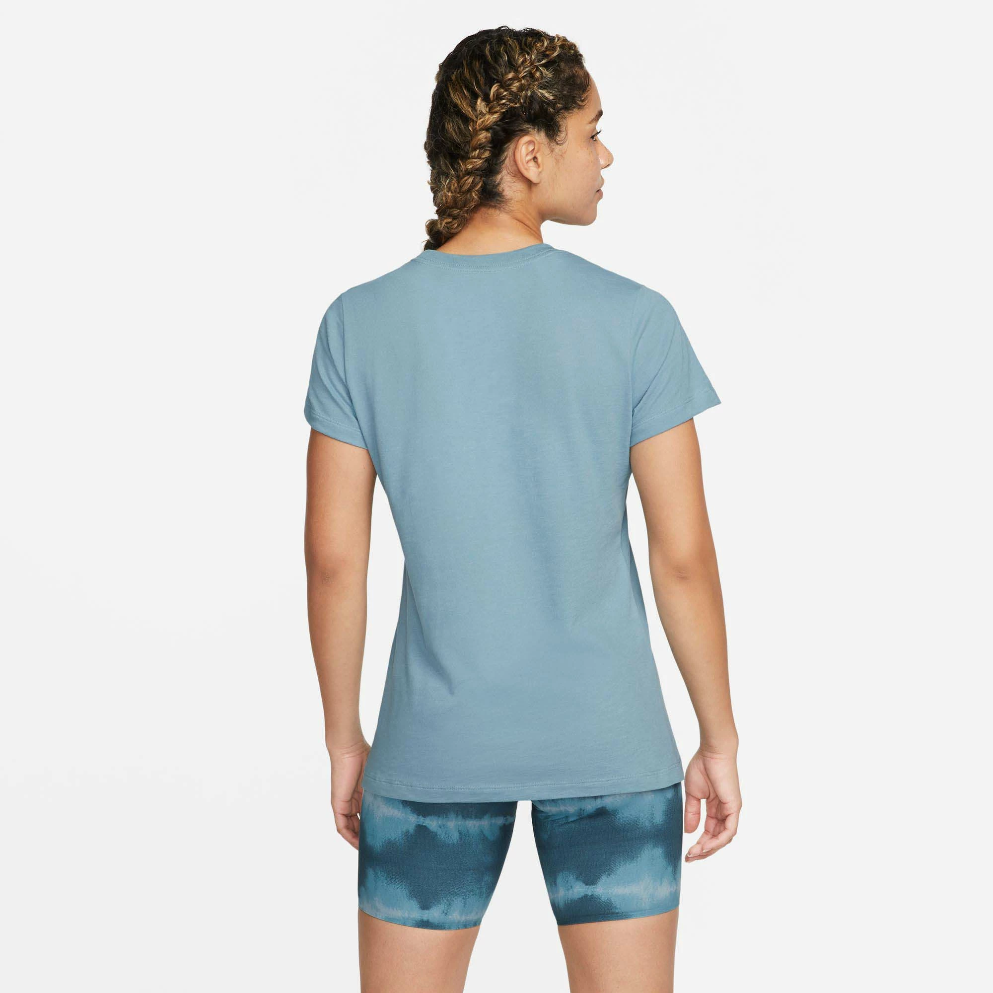 Nike | Women's Dry Tee DFC Crew 4 Nike | Women's Dry Tee DFC Crew - Image 2