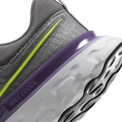 Nike | Men's React Infinity Run Flyknit 2 Running Shoes 18 Nike | Men's React Infinity Run Flyknit 2 Running Shoes -True Motion Sales Store CT2357004 M nike reactinfrunflyknit2 heelcup