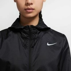 Nike | Women's Essential Jacket Plus 21 Nike | Women's Essential Jacket Plus -True Motion Sales Store CZ2851 010 W Nike EssentialJacketPlus frontclose