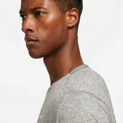 Nike | Men's Dri-FIT Rise 365 Short-Sleeve Running Top - Smoke Grey -True Motion Sales Store CZ9184 084 M Nike Rise365SS collar