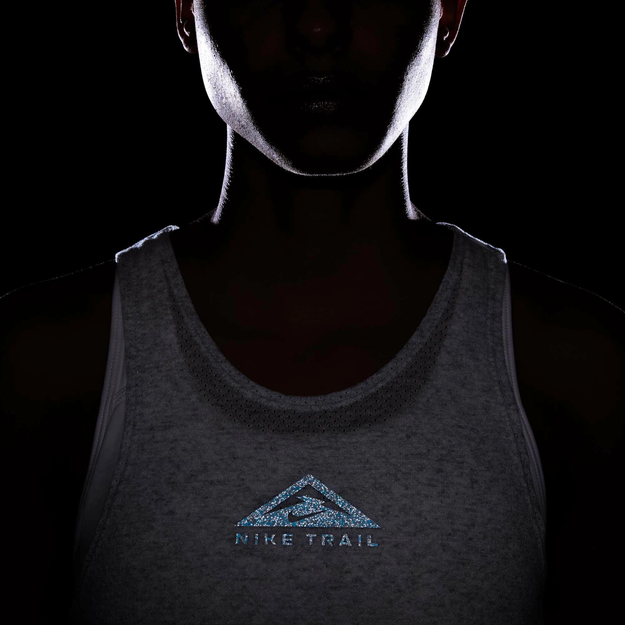 Nike | Women's City Sleek Tank Trail 6 Nike | Women's City Sleek Tank Trail - Image 4