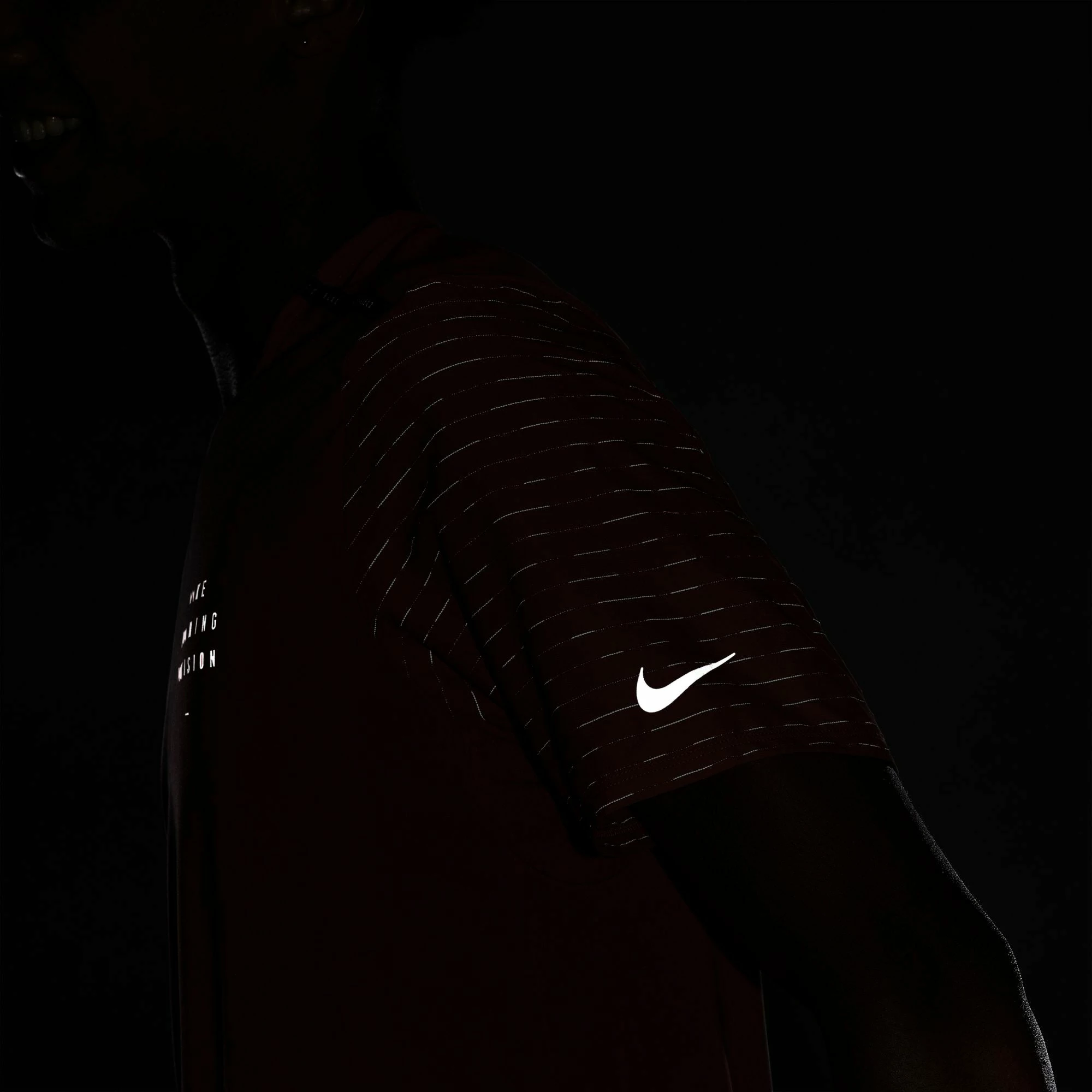 Nike | Men's Dri-Fit Run Division NV Rise 365 SS 10 Nike | Men's Dri-Fit Run Division NV Rise 365 SS - Image 8