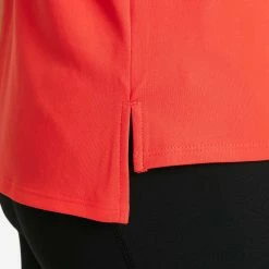 Nike | Women's Dri-Fit Swoosh Run Top SS 11 Nike | Women's Dri-Fit Swoosh Run Top SS -True Motion Sales Store DD4898 673 F nike Dri Fit Swoosh Run Top SS hem