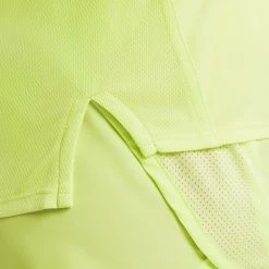 Nike | Women's Dri-FIT Race Short-Sleeve Running Top - LT Lemon Twist 11 Nike | Women's Dri-FIT Race Short-Sleeve Running Top - LT Lemon Twist -True Motion Sales Store DD5927 736 W Nike DFRaceTopSS detail