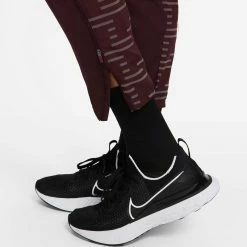 Nike | Men's DF Challenger Woven Flash Pant 18 Nike | Men's DF Challenger Woven Flash Pant -True Motion Sales Store DD6003 652 M Nike DFChallengerWovenFlashPant bottomcloseside