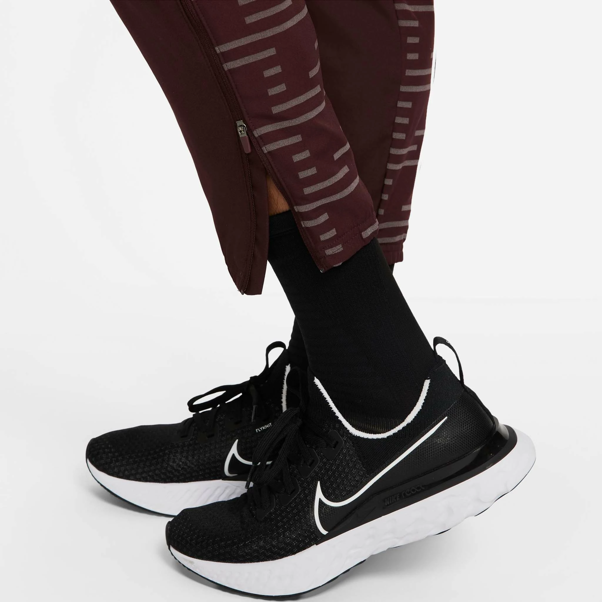 Nike | Men's DF Challenger Woven Flash Pant 10 Nike | Men's DF Challenger Woven Flash Pant - Image 8