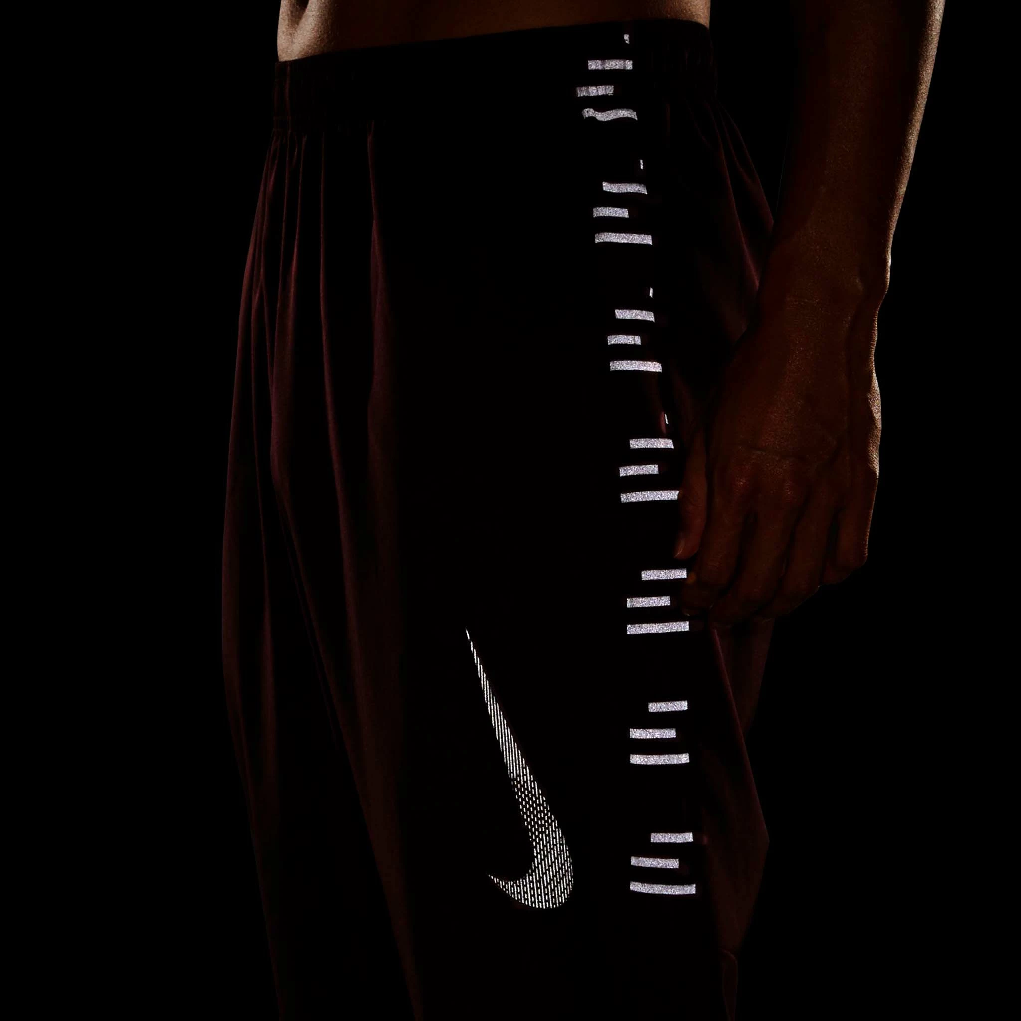 Nike | Men's DF Challenger Woven Flash Pant 11 Nike | Men's DF Challenger Woven Flash Pant - Image 9