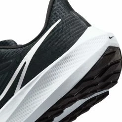 Nike | Men's Air Zoom Pegasus 39 Running Shoes - Black 18 Nike | Men's Air Zoom Pegasus 39 Running Shoes - Black -True Motion Sales Store DH4071 001 M Nike AirZoomPegasus39 heel