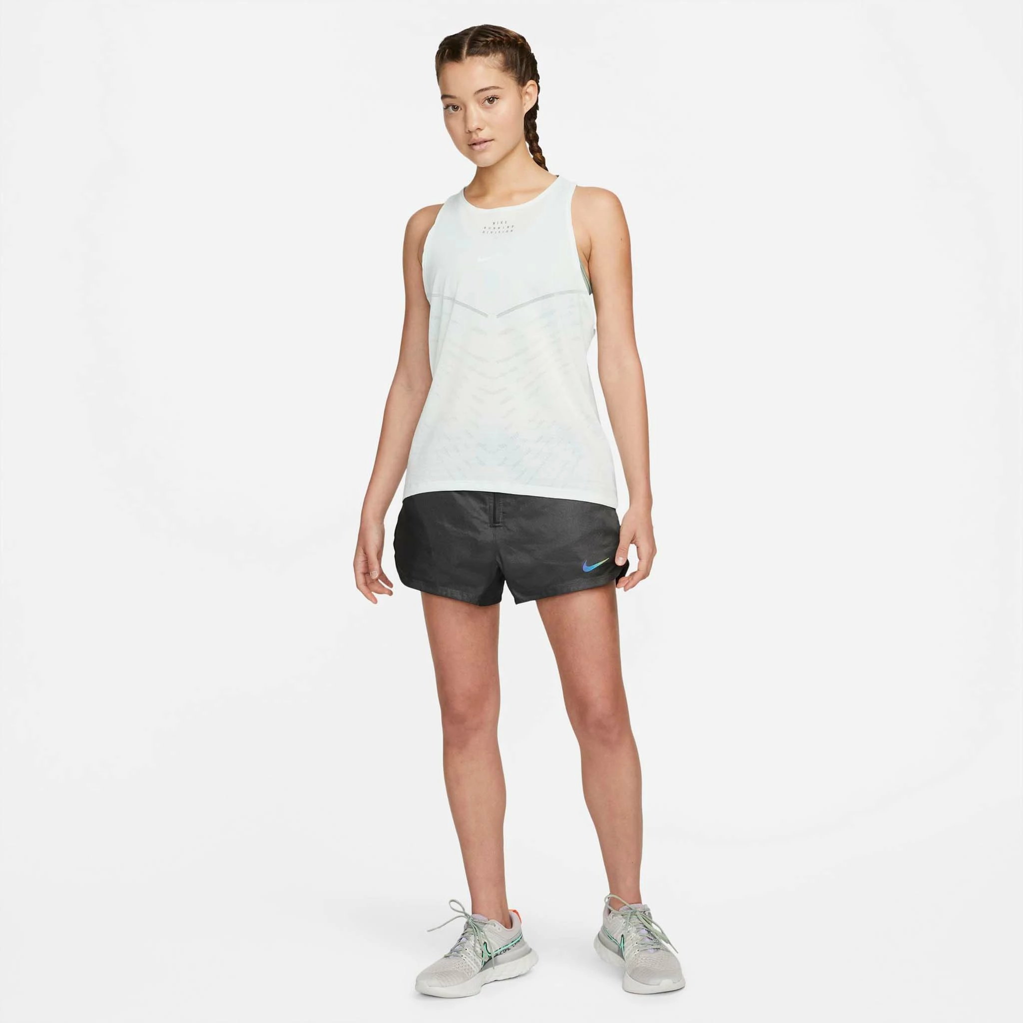 Nike | Women's DF ADV Run Division Engineered Tank 5 Nike | Women's DF ADV Run Division Engineered Tank - Image 3