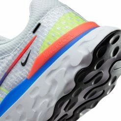 Nike | Men's React Infinity Run Flyknit 3 Running Shoes 13 Nike | Men's React Infinity Run Flyknit 3 Running Shoes -True Motion Sales Store DX3353 001 M Nike Flyknit3 heel