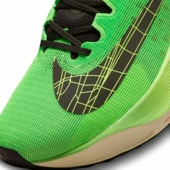 Nike | Men's Zoom Fly 5 Running Shoes - Scream Green -True Motion Sales Store DZ4783 304 M Nike ZoomFly5 toe