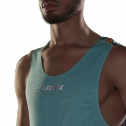 Adidas | Men's TERREX AGR Singlet GFX 20 Adidas | Men's TERREX AGR Singlet GFX -True Motion Sales Store GL1205 M adidas agrsingletgfx modeltop