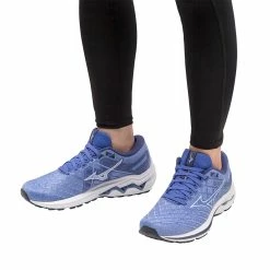 Mizuno | Women's Wave Inspire 18 Running Shoes - Amparo Blue -True Motion Sales Store J1GD224402 W Mizuno Inspire18 onfeet