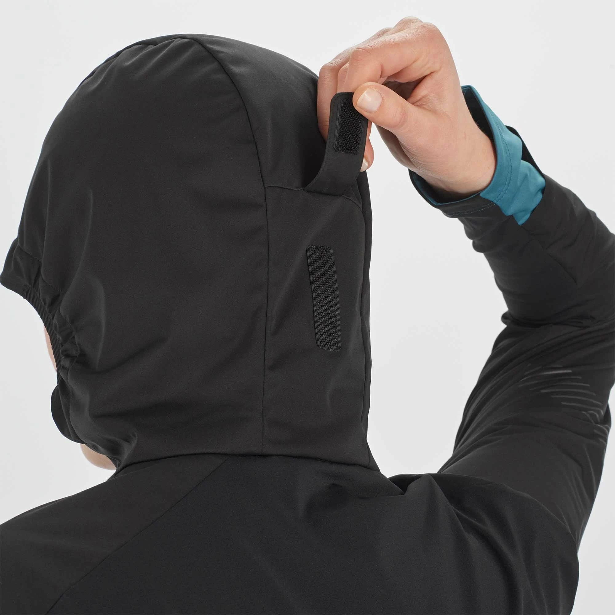 Salomon | Women's Light Shell Jacket 7 Salomon | Women's Light Shell Jacket - Image 5