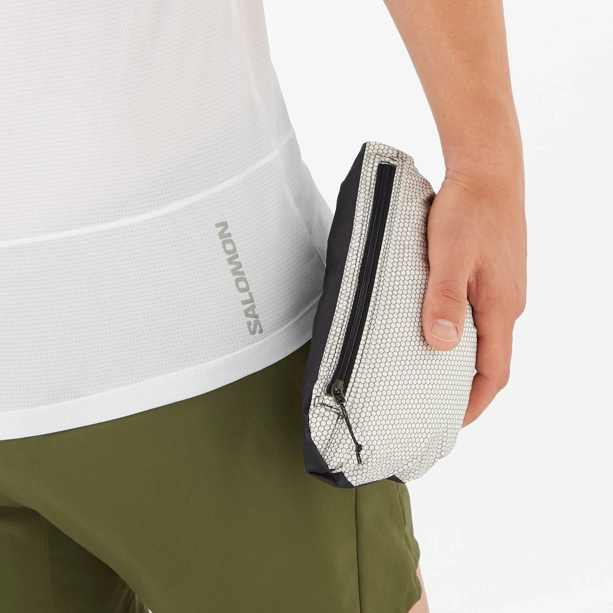 Salomon | Men's Bonatti Waterproof Jacket - Deep Black 9 Salomon | Men's Bonatti Waterproof Jacket - Deep Black - Image 7