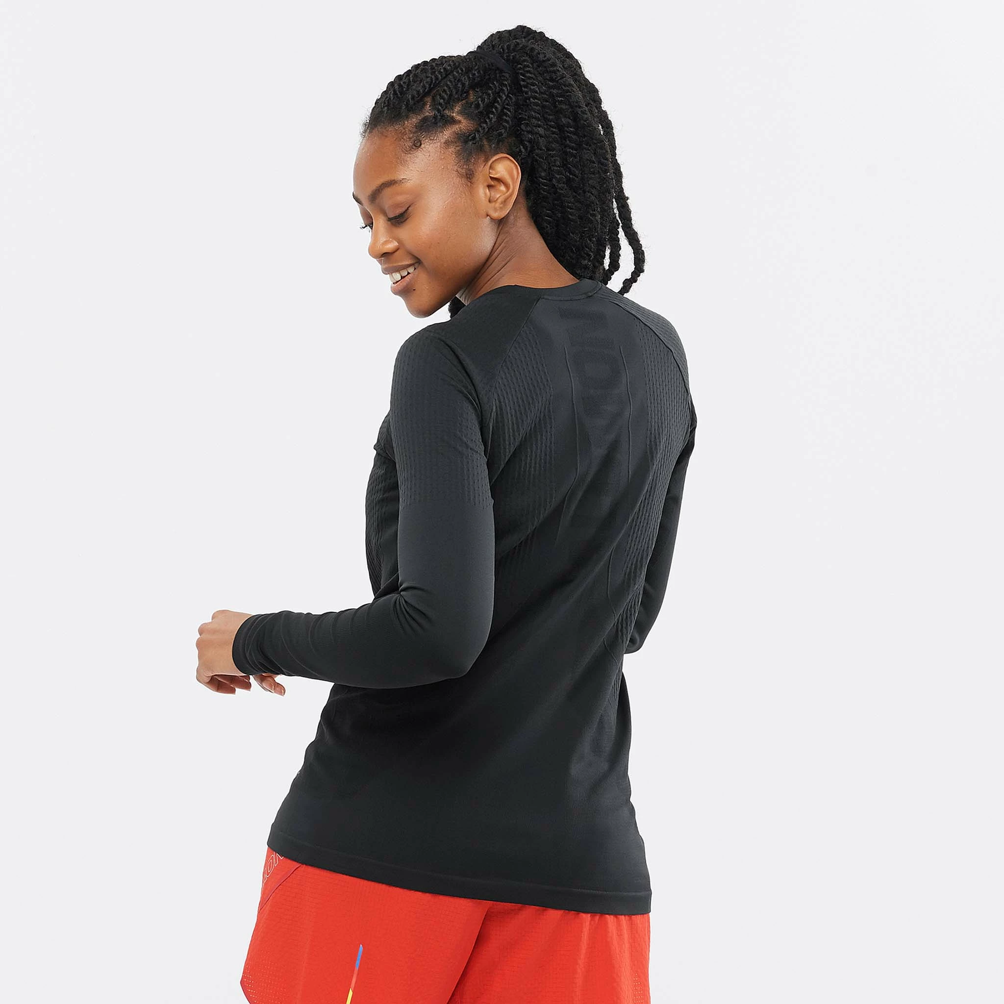 Salomon | Women's Sense Aero Long Sleeve Tee 4 Salomon | Women's Sense Aero Long Sleeve Tee - Image 2
