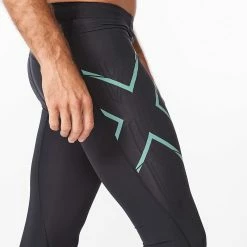 2XU | Men's Light Speed Compression Tights 11 2XU | Men's Light Speed Compression Tights -True Motion Sales Store MA5305bblksgf M 2xu lightspeedcomptights sidedetail