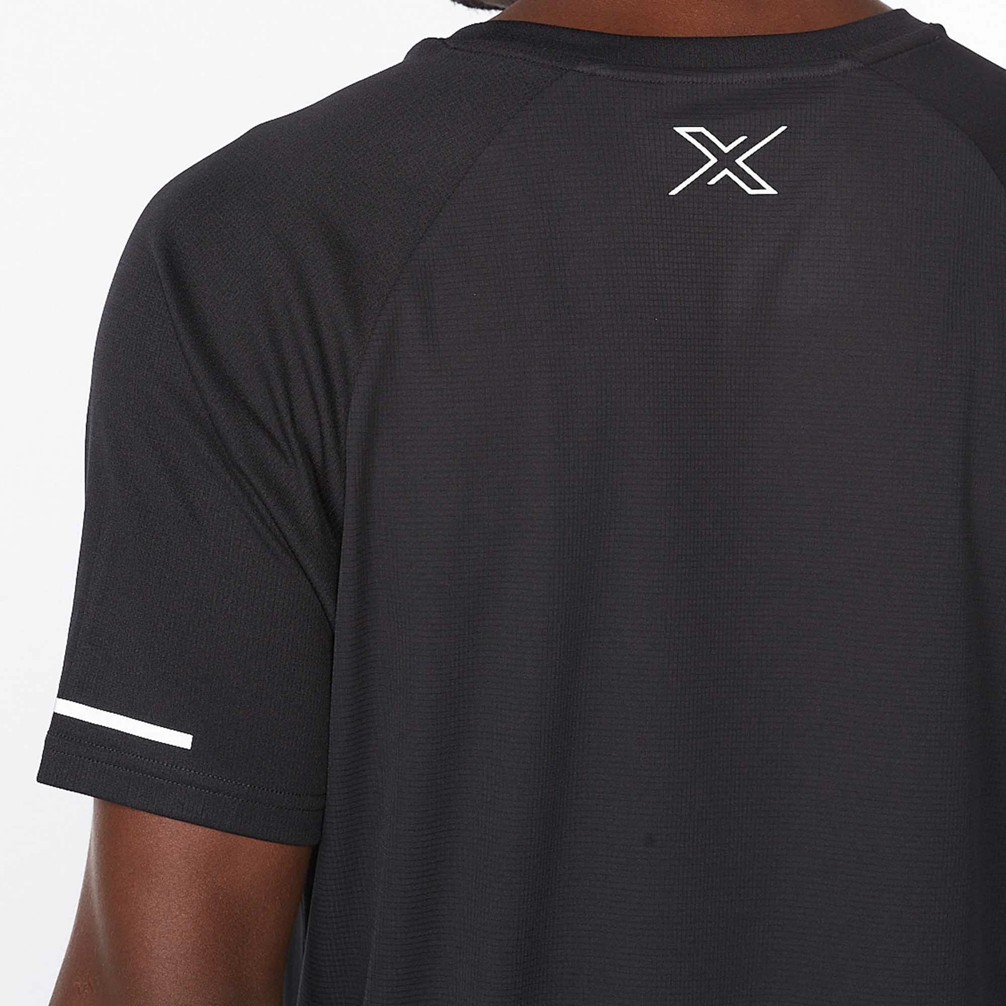2XU | Men's Aero Tee - Black 7 2XU | Men's Aero Tee - Black - Image 5