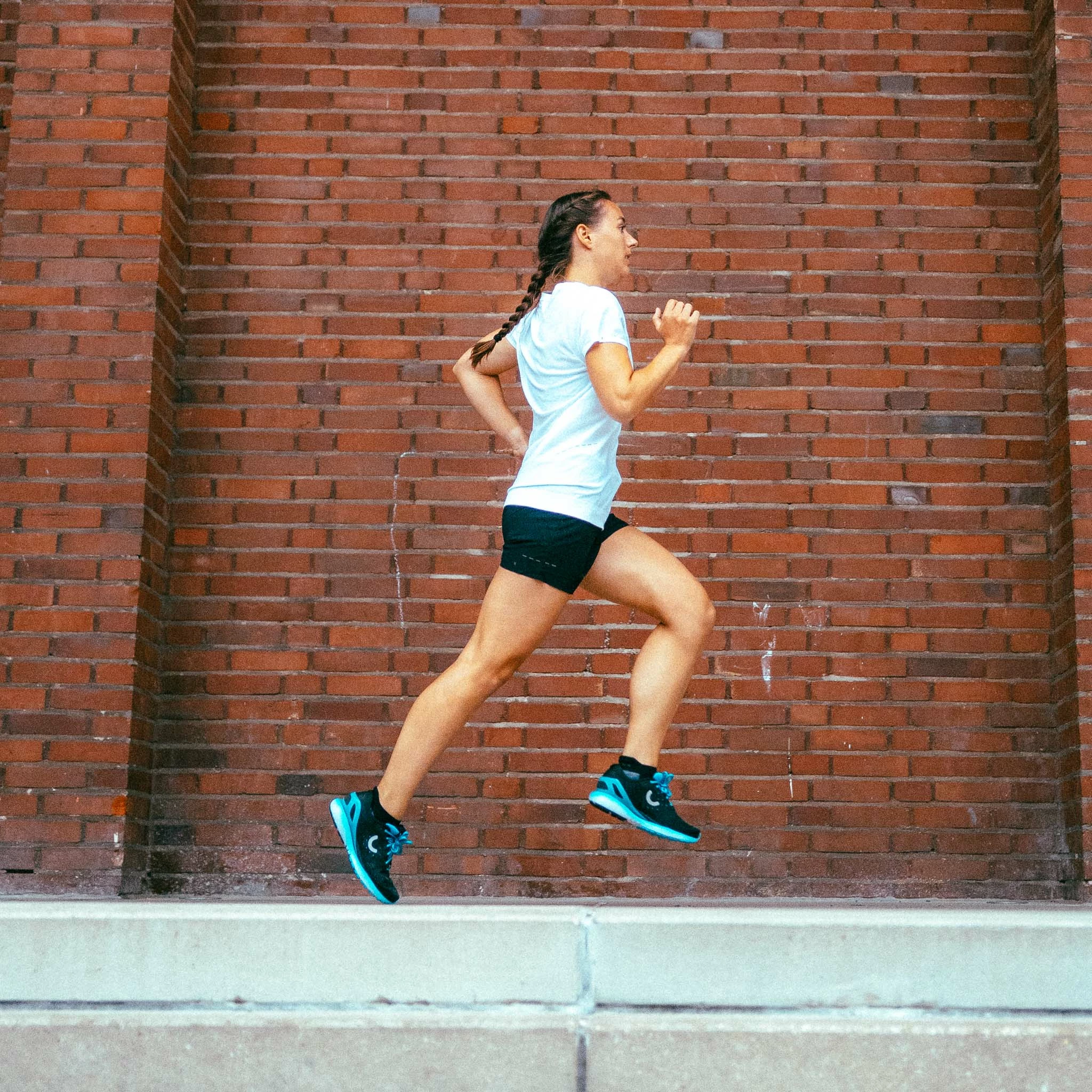 True Motion | Women's U-Tech Aion Running Shoes 5 True Motion | Women's U-Tech Aion Running Shoes - Image 3