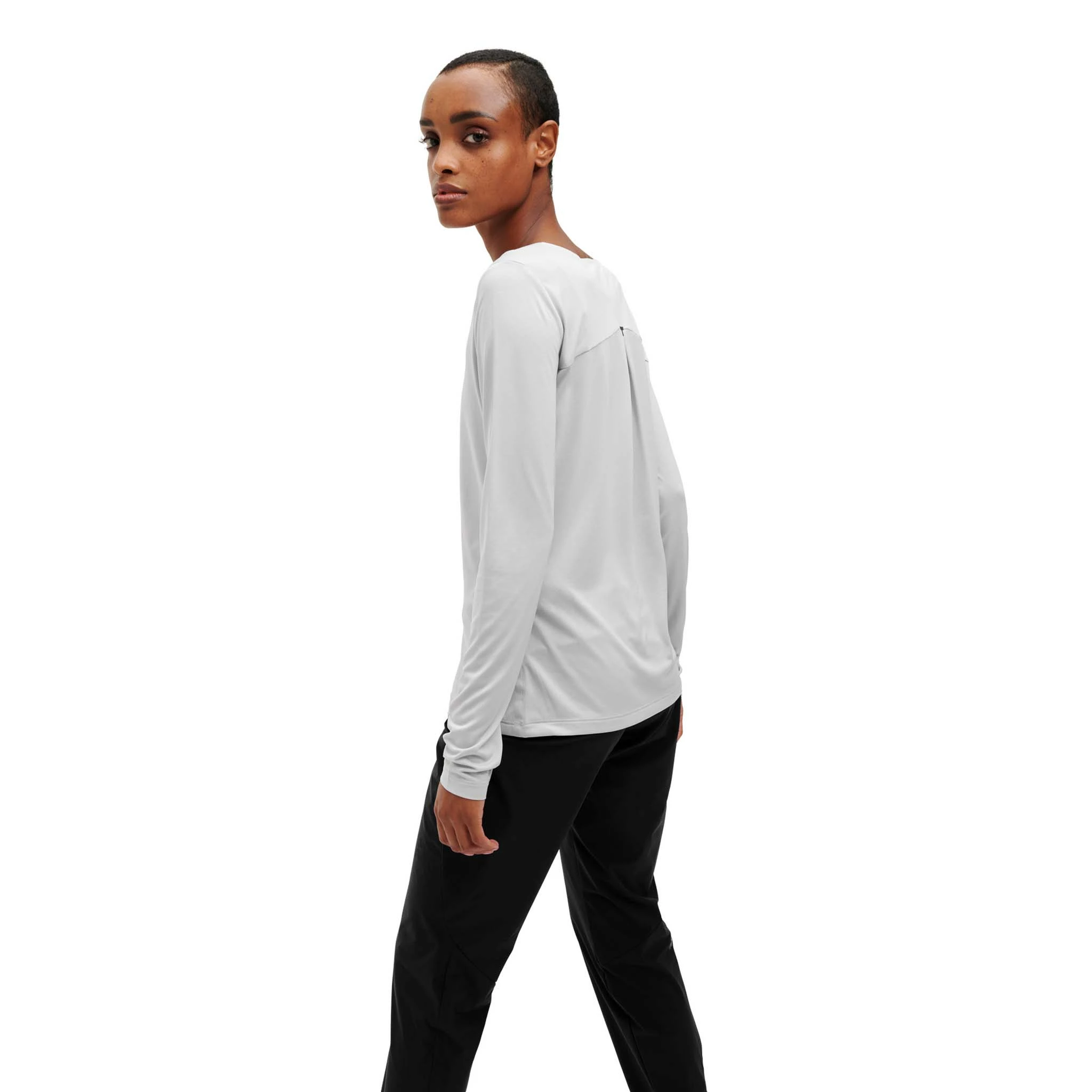 On | Women's Performance-T Long 4 On | Women's Performance-T Long - Image 2