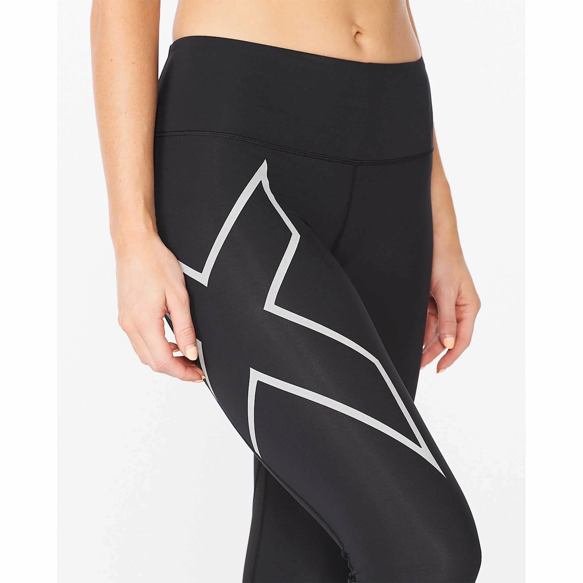 2XU | Women's Aero Vent Mid-Rise Compression Tights 6 2XU | Women's Aero Vent Mid-Rise Compression Tights - Image 4