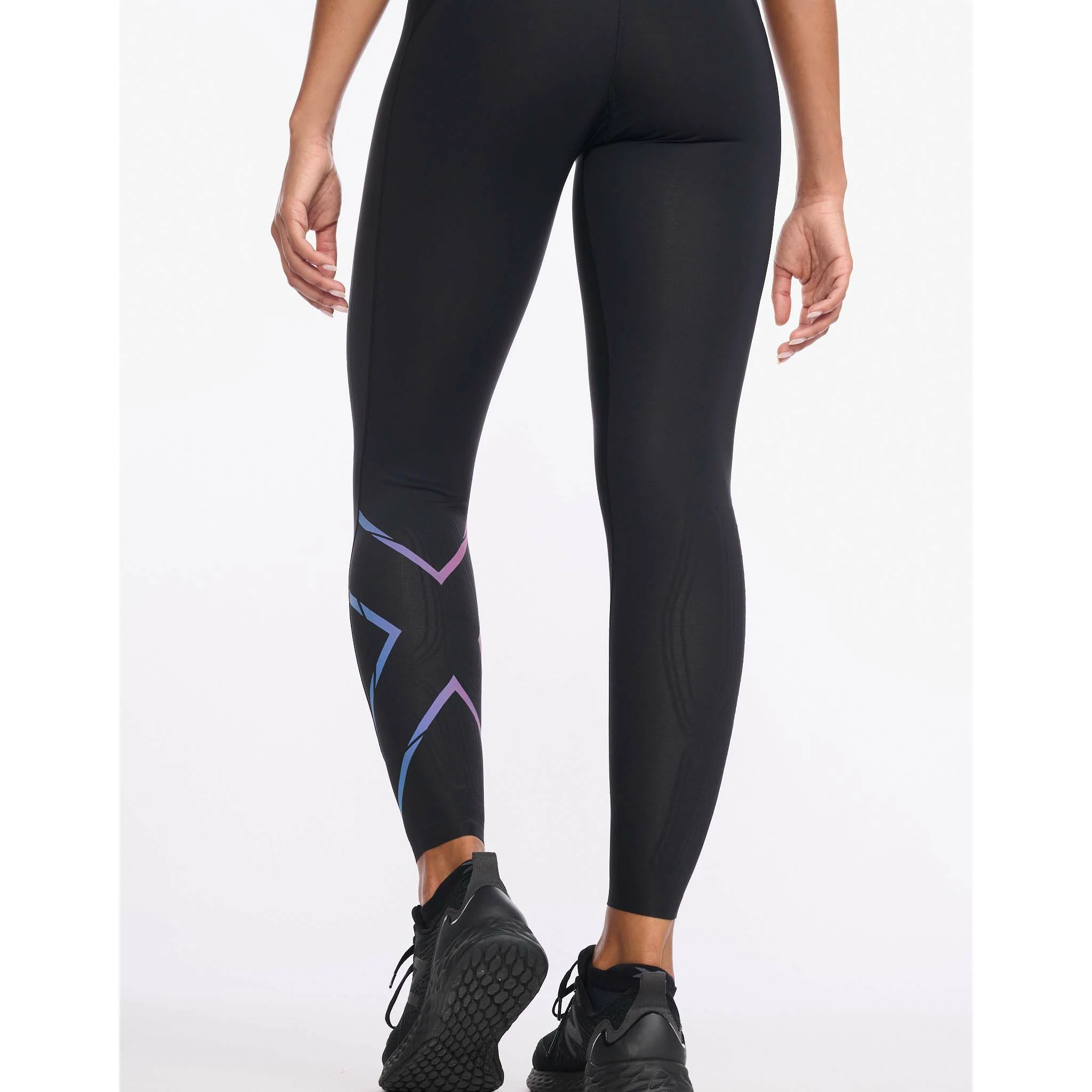 2XU | Women's Light Speed Mid-Rise Compression Tights - Black 4 2XU | Women's Light Speed Mid-Rise Compression Tights - Black - Image 2