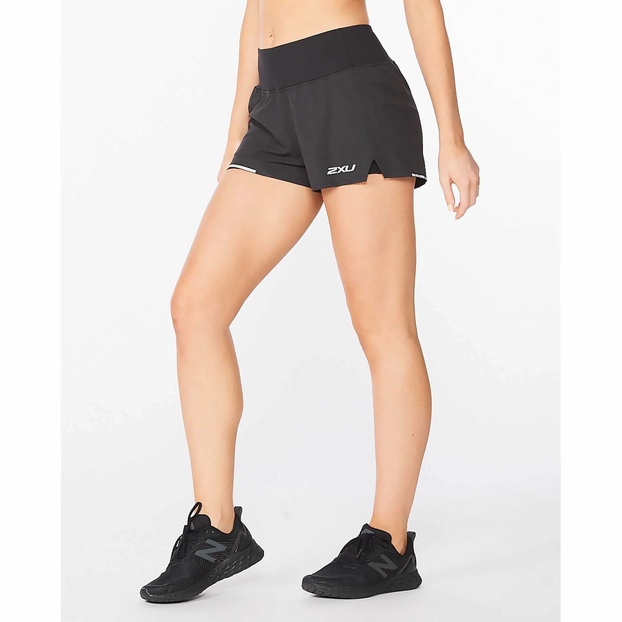 2XU | Women's Aero 2-in-1 3 Inch Short 7 2XU | Women's Aero 2-in-1 3 Inch Short - Image 5