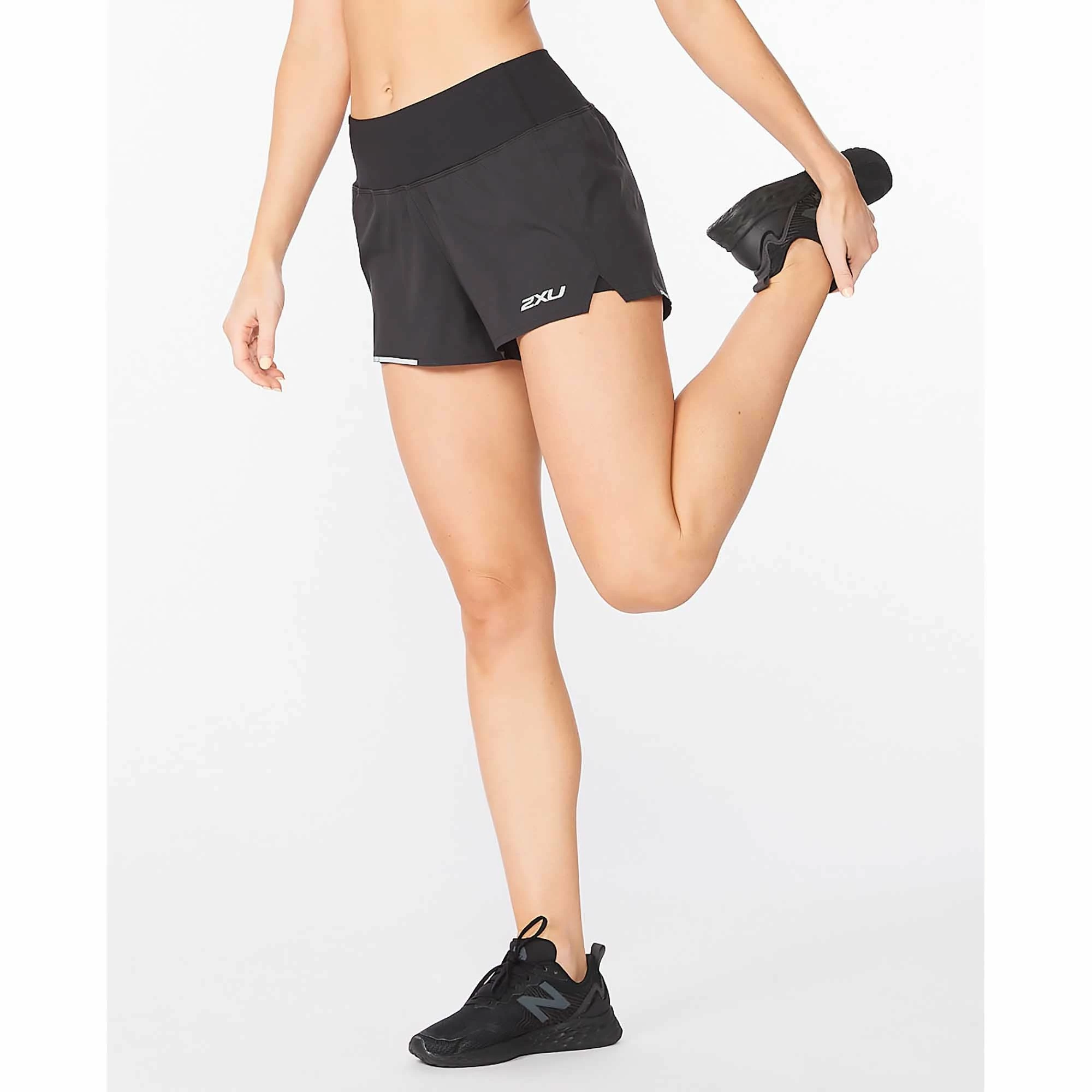 2XU | Women's Aero 2-in-1 3 Inch Short 6 2XU | Women's Aero 2-in-1 3 Inch Short - Image 4