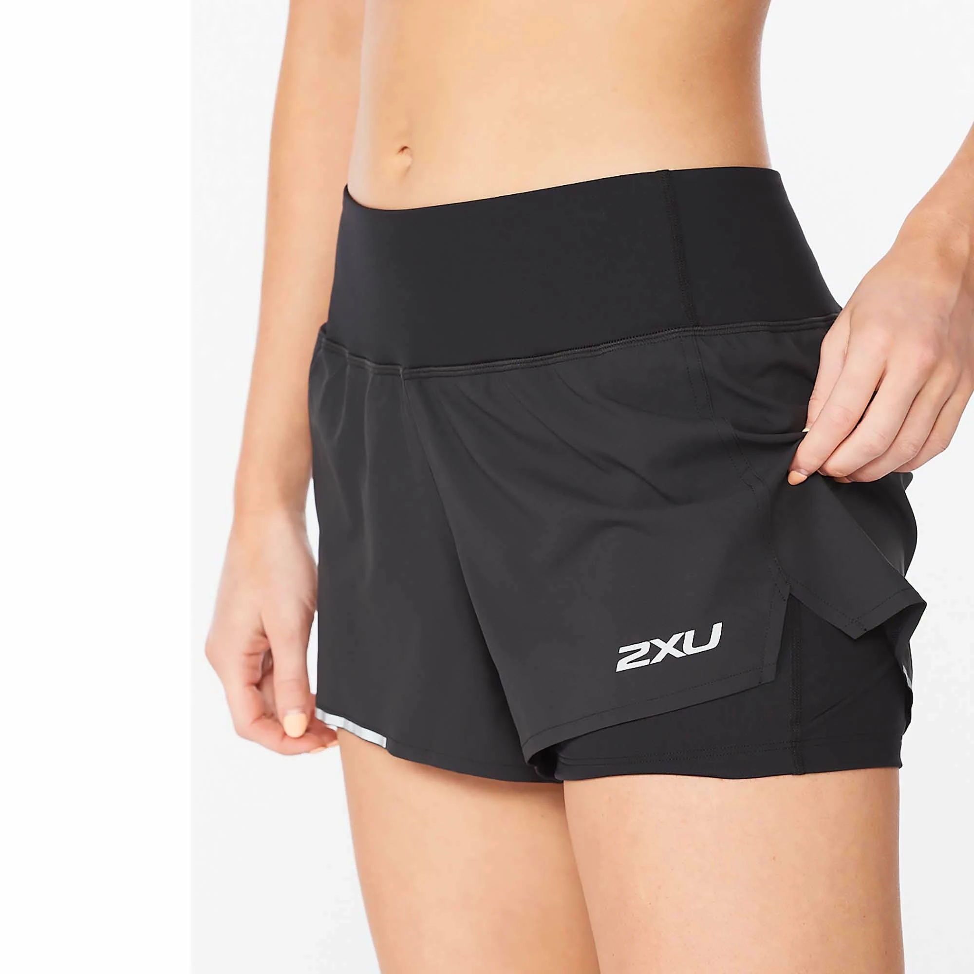 2XU | Women's Aero 2-in-1 3 Inch Short 5 2XU | Women's Aero 2-in-1 3 Inch Short - Image 3