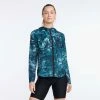 2XU | Women's Aero Jacket - Trailscape Blue -True Motion Sales Store WR6859aWTBSRF W 2XU AeroJacket frontonbody